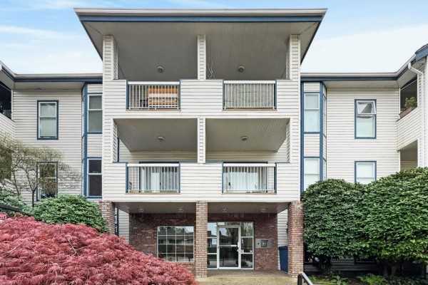 116 13918 72 Avenue, Surrey, BC V3W0T4 Photo 2