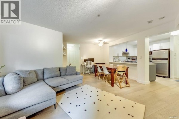 116 4723 Dawson Street, Burnaby, BC V5C0A7 Photo 4