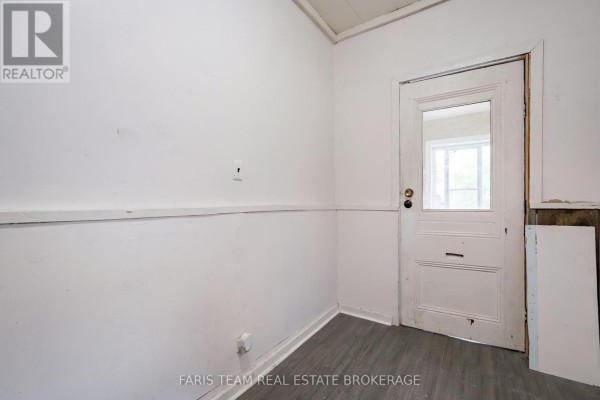Kitchen - 116 Albert Street S, Orillia, ON L3V5L2 Photo 4