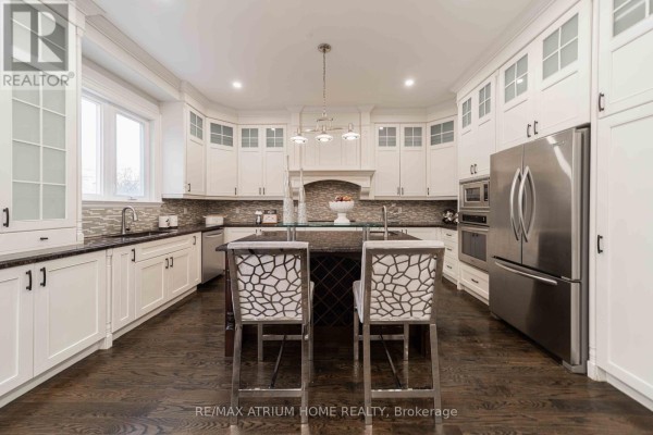 Dining room - 116 Church Avenue, Toronto, ON M2N4G2 Photo 4