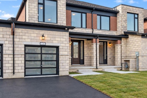 Townhouse for rent at 116 Cole Terrace, Woodstock, ON - MLS® T8K0D9