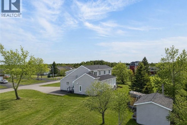 Living room - 116 Des Champs Street, Lameque, NB E8T1E7 Photo 4