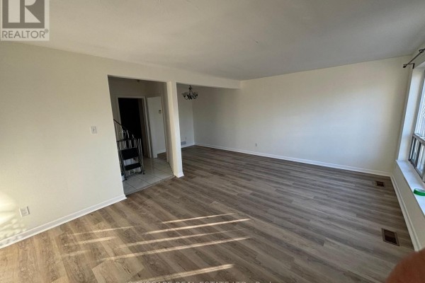 116 Guildwood Parkway, Toronto, ON M1E1P3 Photo 4