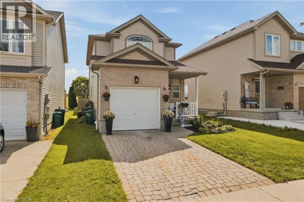 4pc Bathroom - 116 Henhoeffer Crescent, Kitchener, ON N2E4H3 Photo 4