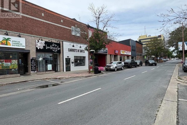 116 Pitt Street, Cornwall, ON K6J3P4 Photo 2