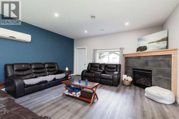 116 S 1 Street W, Magrath
