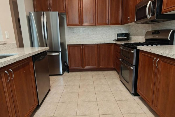 116 Silverwood Circle, Ajax, ON L1Z0A2 Photo 5