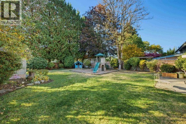 11601 211 Street, Maple Ridge, BC V2X7T5 Photo 4