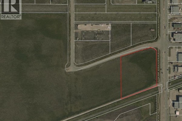 11601 Railway Avenue, Grande Prairie, AB T8W0C7 Photo 4