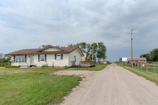 116093 15n Road, Boissevain, MB R0K0E0 Photo 5