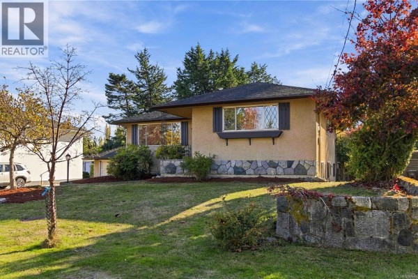Bathroom - 1161 Hadfield Ave, Esquimalt, BC V9A5N8 Photo 5