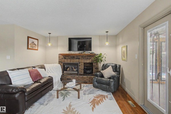 Primary Bedroom - 11617 26 Av Nw, Edmonton, AB T6J3R3 Photo 5