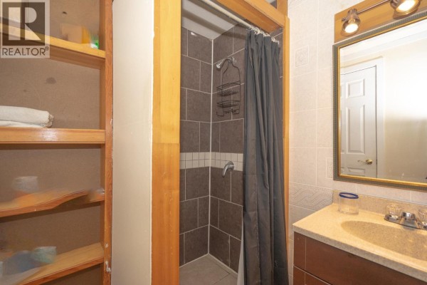 11618 203 Street, Maple Ridge, BC V2X4T9 Photo 5
