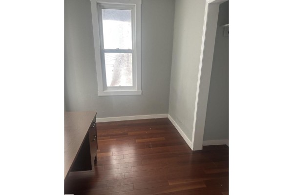 Primary Bedroom - 11618 89 St Nw Nw, Edmonton, AB T5B3V2 Photo 5
