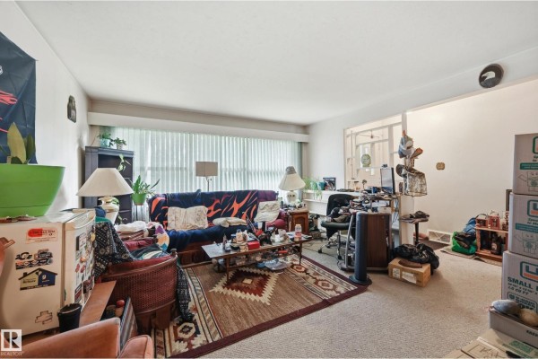 Family room - 11622 133 St Nw, Edmonton, AB T5M1H5 Photo 4