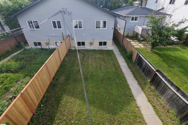 Primary Bedroom - 11625 88 St Nw, Edmonton, AB T5B3R5 Photo 4
