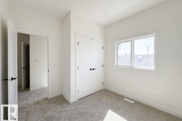 Bedroom 3 - 11642 94 St Nw Nw, Edmonton, AB T5G1H8 Photo 5