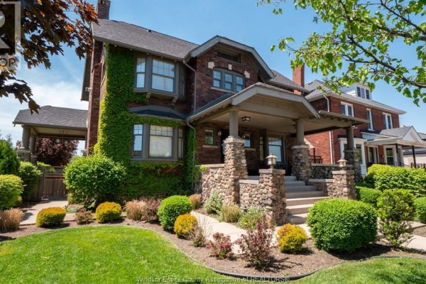 1165 Ouellette Avenue, Windsor, ON N9A4K1 Photo 3