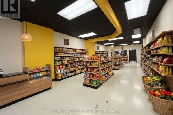 1165 Weston Road, Toronto, ON M6M4P5 Photo 2