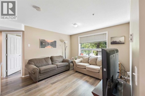 Kitchen - 117, 180 Kananaskis Way, Canmore, AB T1W3C6 Photo 3