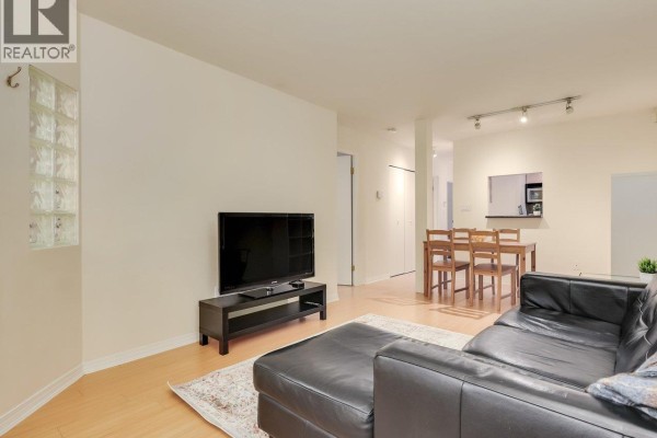 117 555 W 14th Avenue, Vancouver, BC V5Z4G8 Photo 3