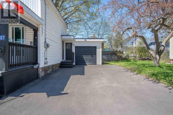 Bathroom - 117 Biggings Ave, Sault Ste  Marie, ON P6A3T8 Photo 4