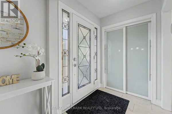 Eating area - 117 Clappison Boulevard, Toronto, ON M1C2H3 Photo 4