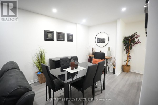 117 Cordella Avenue, Toronto, ON M6N2K1 Photo 5