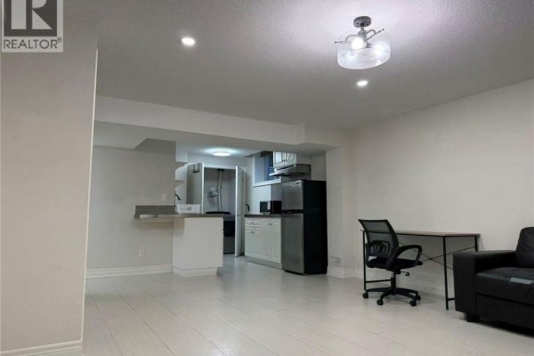 4pc Bathroom - 117 Eaglecrest Street, Kitchener, ON N2K0C4 Photo 2