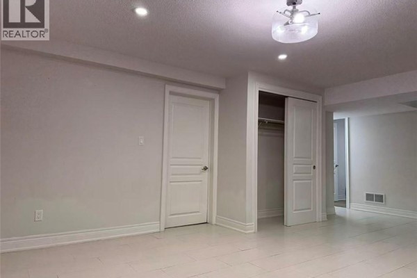 4pc Bathroom - 117 Eaglecrest Street, Kitchener, ON N2K0C4 Photo 4