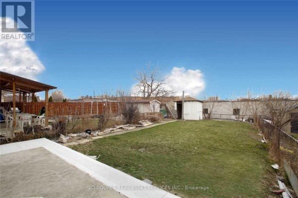 117 Firgrove Crescent, Toronto, ON M3N1K5 Photo 4