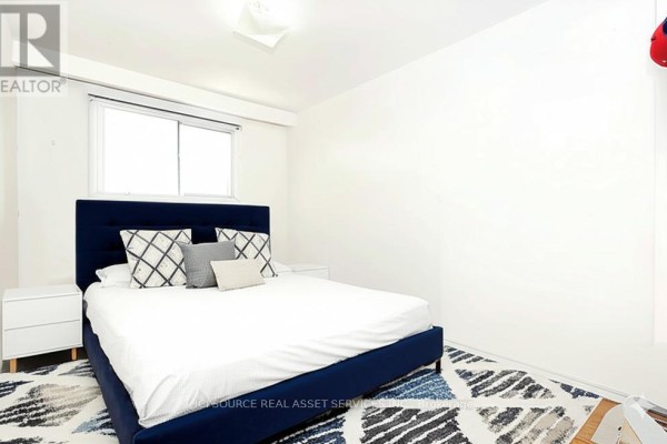 117 Firgrove Crescent, Toronto, ON M3N1K5 Photo 5