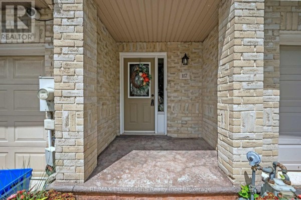 117 Frances Avenue, Hamilton, ON, photo 3