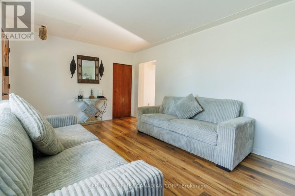 Primary Bedroom - 117 Goldwick Crescent, London East, ON N5V2K9 Photo 4
