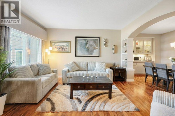 Dining room - 117 Marina Bay, Chestermere, AB T1X0P1 Photo 3