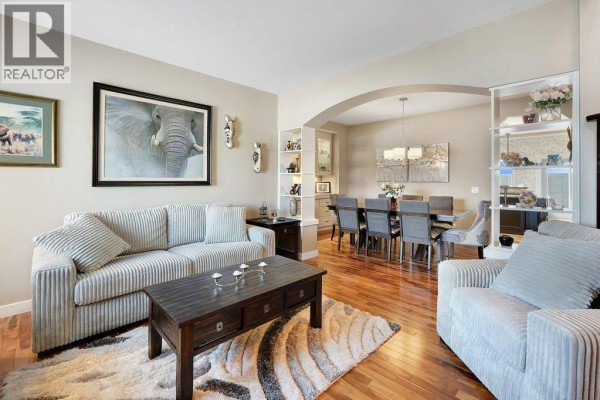 Family room - 117 Marina Bay, Chestermere, AB T1X0P1 Photo 4