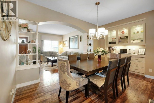 Kitchen - 117 Marina Bay, Chestermere, AB T1X0P1 Photo 5