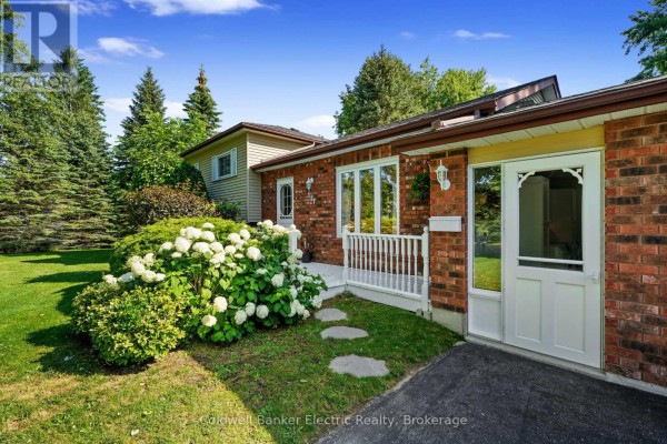 117 Pinecrest Avenue, Otonabee South Monaghan, ON, photo 3