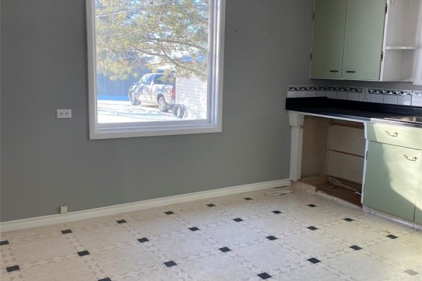 4pc Bathroom - 117 Prospect Avenue, Oxbow, SK S0C2B0 Photo 5