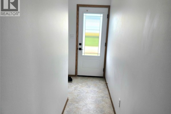 Primary Bedroom - 117 Railway Avenue, Prelate, SK S0N2B0 Photo 3