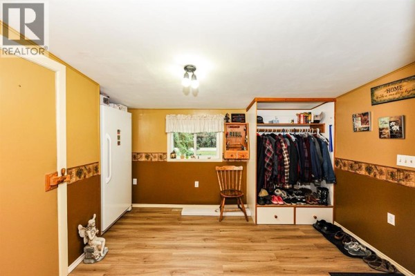 Primary Bedroom - 117 Railway Avenue, Rosalind, AB T0B3Y0 Photo 5