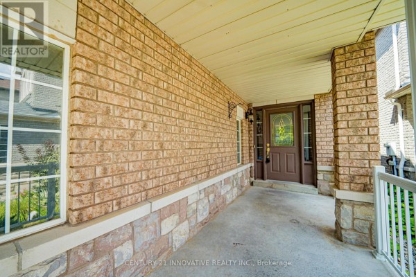 117 Raintree Crescent, Richmond Hill, ON, photo 3