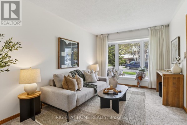 Living room - 117 Rands Road, Ajax, ON L1S3H7 Photo 5