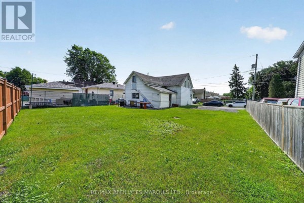117 Sixth Street W, Cornwall, ON K6J2W7 Photo 2