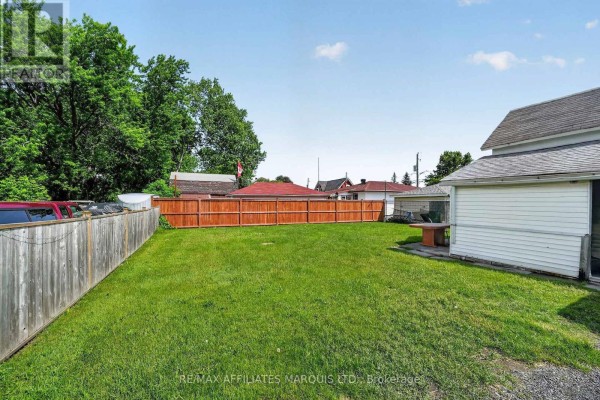 117 Sixth Street W, Cornwall, ON K6J2W7 Photo 3