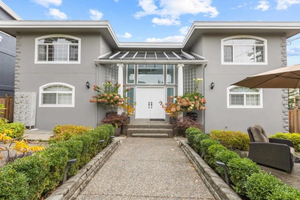 1170 Dolphin Street, White Rock, BC V4B4G8 Photo 2
