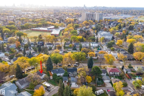 Den - 11704 135a St Nw, Edmonton, AB T5M1L5 Photo 4