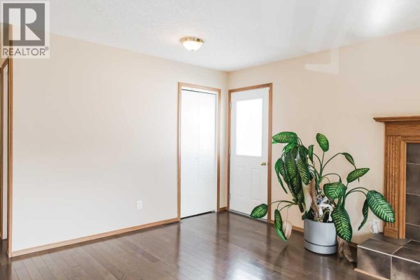 Bedroom - 11706 98 Street, Grande Prairie, AB T8V3N8 Photo 4