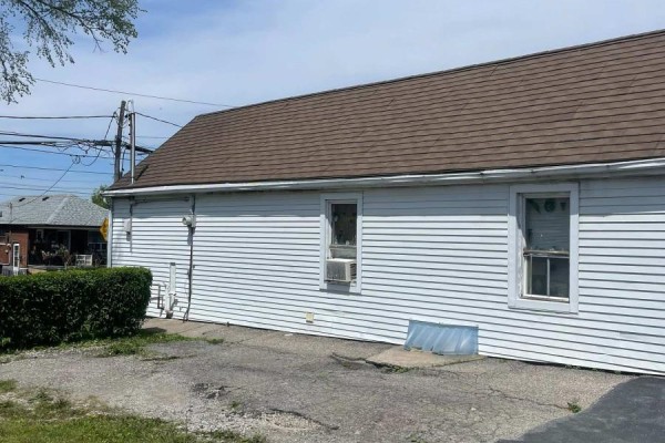 1171 Roselawn Avenue, Toronto, ON M6B1C5 Photo 4