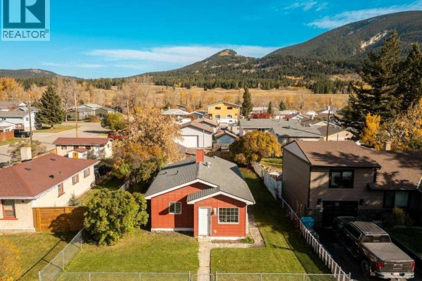 11713 20 Avenue, Blairmore